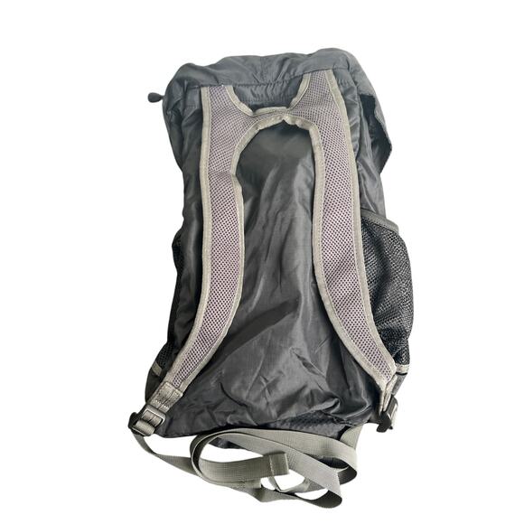 REI Stuff Travel Pack Black  Lightweight Pockets Drawcord Backpack Daypack - Picture 1 of 5